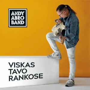 Albumo viršelyje pavaizduotas vyras, stovintis prie oranžinio fono, vilkintis džinsinį švarką, šviesius džinsus ir sportinius batelius. Jis groja elektrine gitara, uždėjęs vieną koją ant baltos dėžės