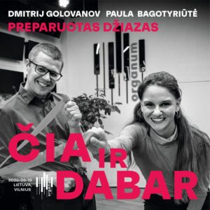 Dmitrij Golovanov ir Paula Bagotyriūtė – „Preparūotas džiazas. Čia ir dabar“ vinilo albumo viršelis, nespalvota atlikėjų nuotrauka su ryškiai rožiniu albumo pavadinimu ir atlikėjų vardais.